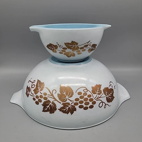 Vintage Pyrex Golden Grapes Chip and Dip Delphite Blue Bowl