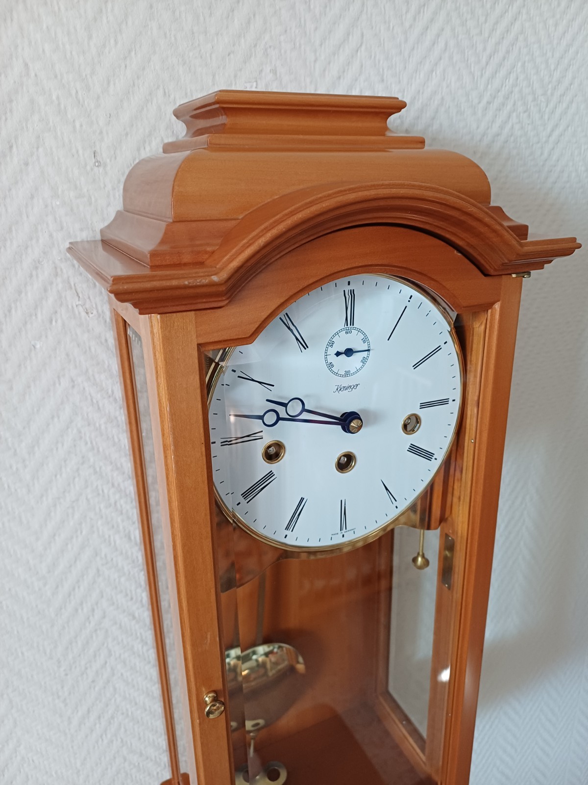 Wanduhr Pendeluhr Regulator Kieninger mit 3-Melodienwerk 