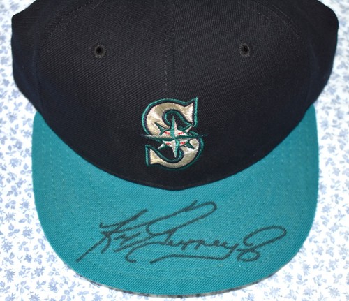 KEN GRIFFEY, JR. SIGNED SEATTLE MARINER'S CAP / CJR PRODUCTIONS INC. COA - Picture 2 of 2