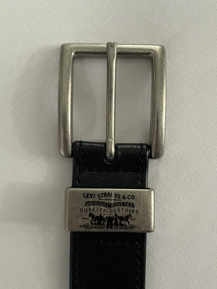 Cinturón de cuero sintético Levi's 11LP02BG talla 32 negro 0823 Foto 2 de 4