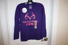 NEW Realtree Shirt Women's Small Purple Long Sleeve T-Shirt Pink Camo Logo APC