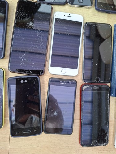30 mixed Charity Donated i Phones Smart Phones Mobile Phones Job Lot - Photo 8 sur 10