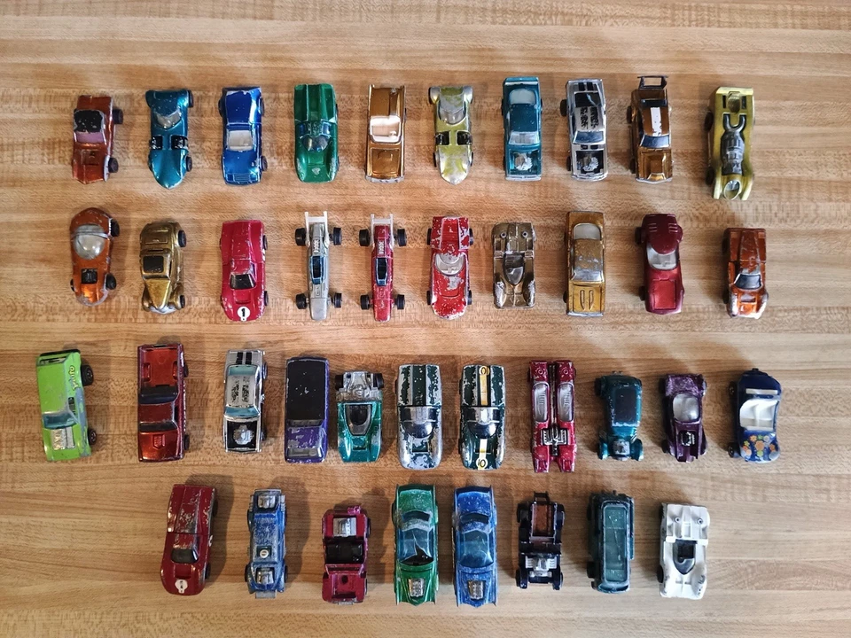 VTG Redline Hot Wheels Lot Of 45 Various Cars See Description - Image 3 of 4