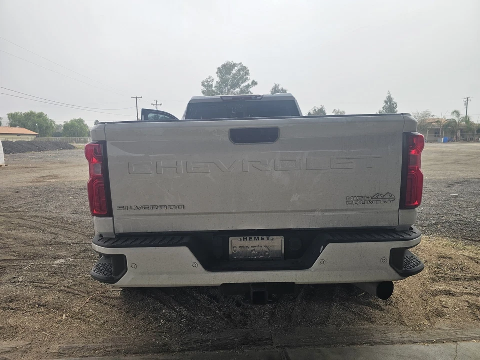 2019-2025 Chevrolet Silverado 2500 3500 HD 8' Long Truck Bed - Image 3 of 4