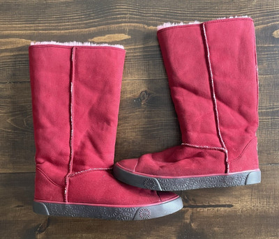 UGG Classic Short II Boots Samba Red Suede Women s Size 10