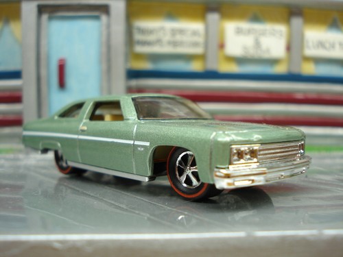 Matchbox '75 Chevy Caprice with great looking Super Custom Redline Conversion - Picture 2 of 11
