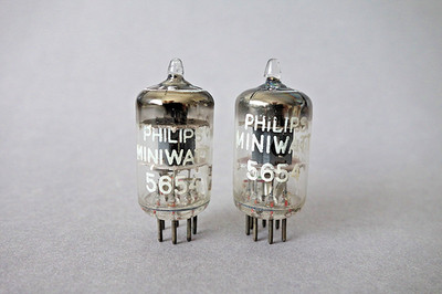 BALANCED PAIR NOS 6AK5W, 5654, SQ, PHILIPS HEERLEN, GREY PLATES, D-GETTERS