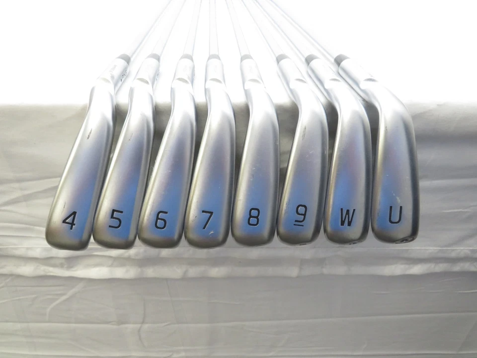 Used Ping i530 Blue Dot Iron Set 4-PW,UW Dynamic Gold R300 Regular Flex Steel - Image 2 of 4