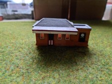 HORNBY N8002 Lyddle End (Resin) Small Station Waiting Room - N Gauge