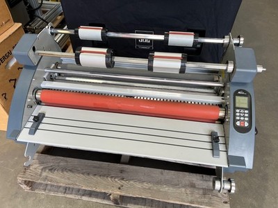 Royal Sovereign RSL-2702 27'' Wide Format Hot/Cold Laminator - READ