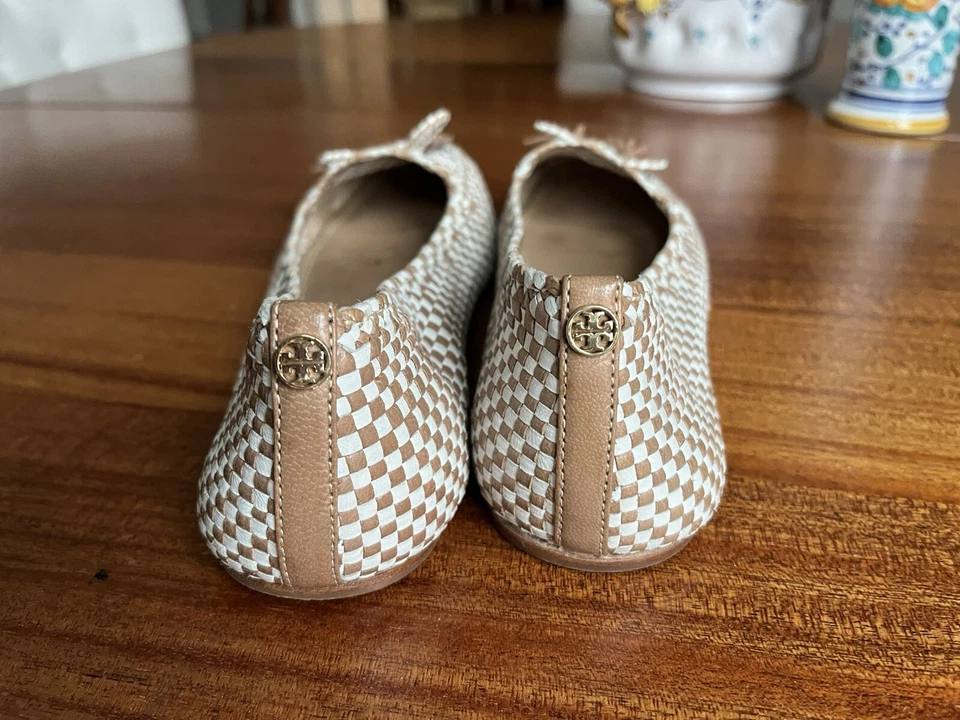 Мокасины TORY BURCH Russell бежевые белые клетчатые мягкая кожа плоские кисточки логотип 10 США - Изображение 3 из 4