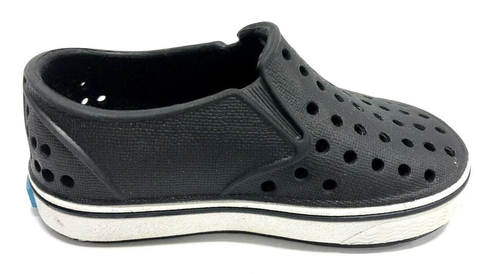 Native Miles 黑/白橡胶鞋 幼儿 男孩/女孩 尺码 4M — 第 2/4 张图片