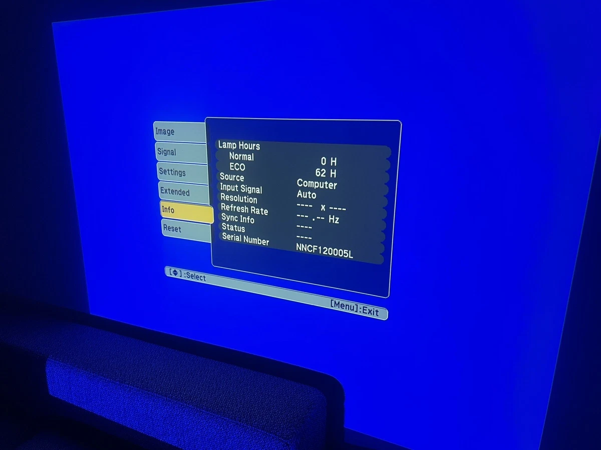 Epson EB1750 Ultra Portable Projector Lightweight VGA 2,600 Lumen