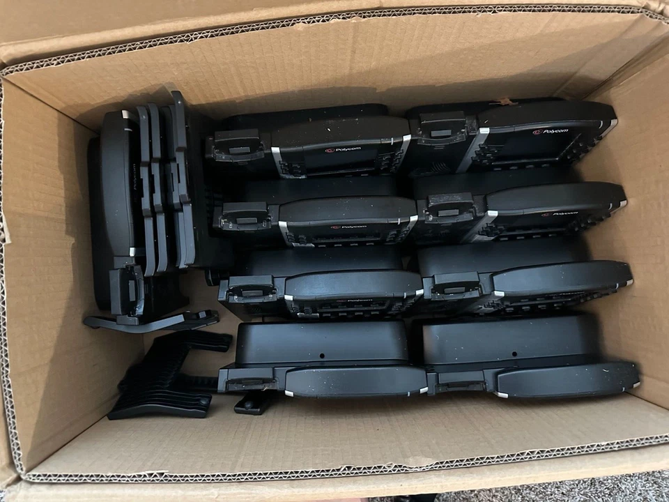 LOTE DE 13 - Teléfono Gigabit IP Polycom VVX300 2778-13-8999 con Soporte y Auricular Foto 3 de 4