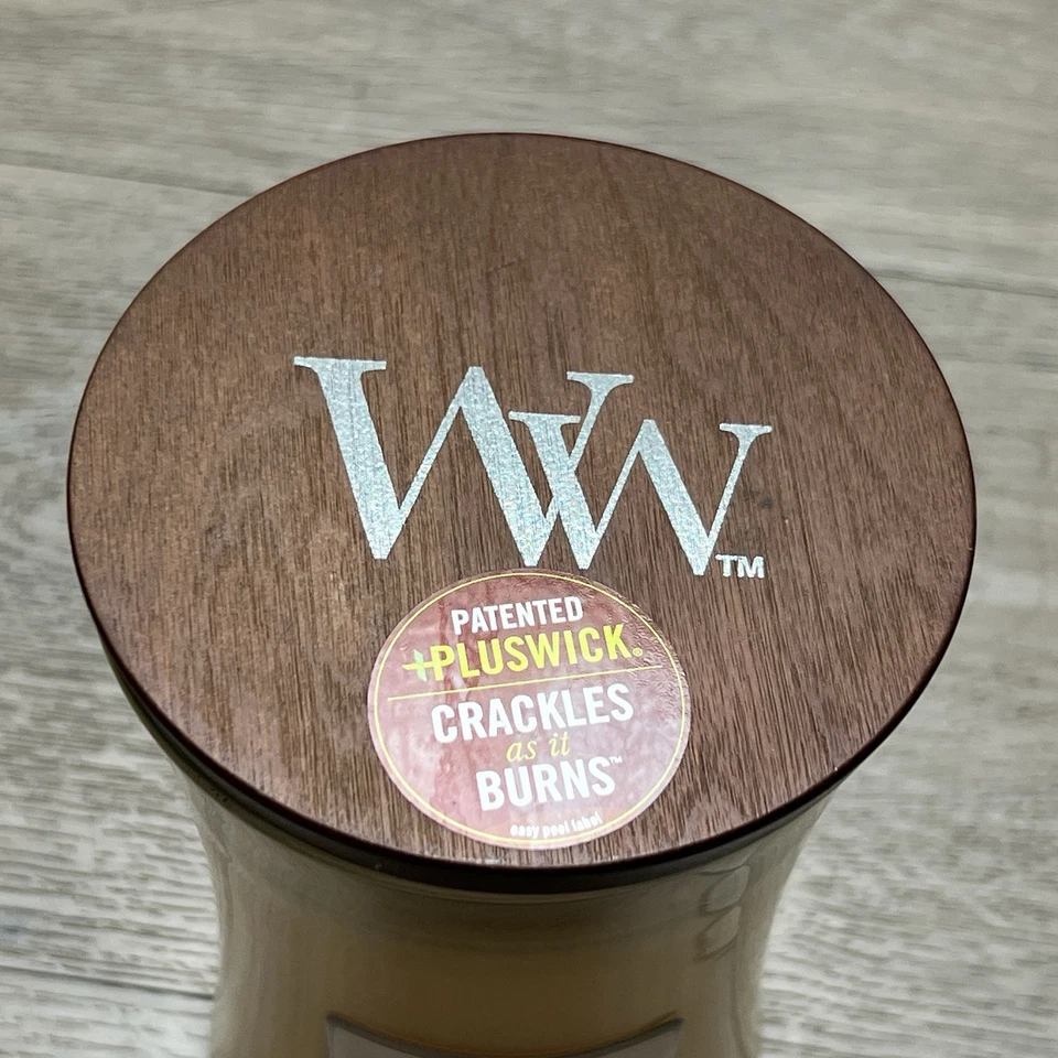 Woodwick Soy Wax Scented Candle - Large 17cm / 21.5 oz - Lemongrass & Lily - Image 3 of 4
