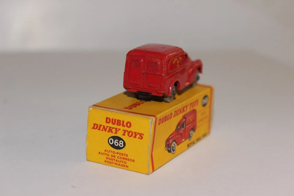 Dinky Dublo 068 Morris Minor Royal Mail Van in original box. 1:76 Scale. - Image 4 of 4
