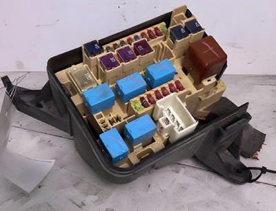 2005-2010 Scion tC Engine Fuse Box Assembly OEM