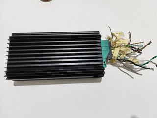 Amplificatore Bose Lancia Thesis 6 canali usato funzionante