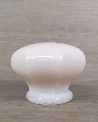 Milk Glass Door Knob 8 Point Octagonal 2" Face 1 5/16" Base Rounded Top - 第 1/6 張圖片