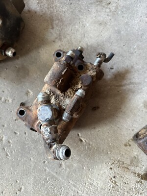 Allis Chalmers 8010 8030 8050 8070 Diff Lock Valve Tag #5742