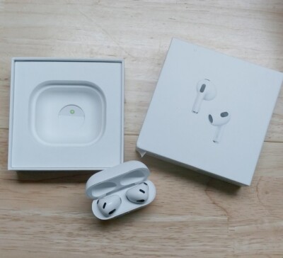 Apple AIR PODS Airpods GENERATION Gen 3 WIRELESS BLUETOOTH HEADPHONES NEW