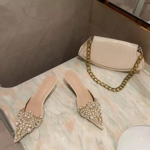 Damen-Pantoletten spitz zulaufend Perlen Kätzchen mittelhohe Absätze Slipper modische elegante Schuhe Pumps - Bild 12 von 13