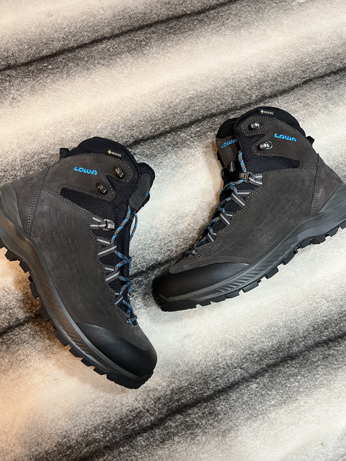Lowa Explorer GTX Mid Hiking Sneakers 
