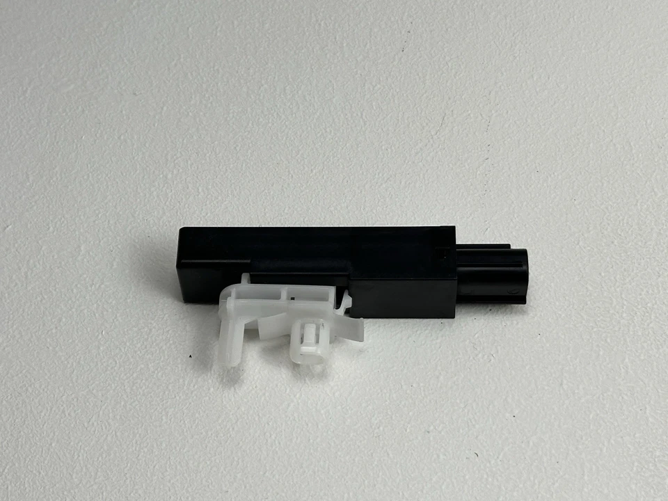 RECEPTOR ANTENA ENTRADA REMOTA SIN LLAVE OE MAZDA CX-5 2013-2016 KD45676NXA Foto 3 de 4