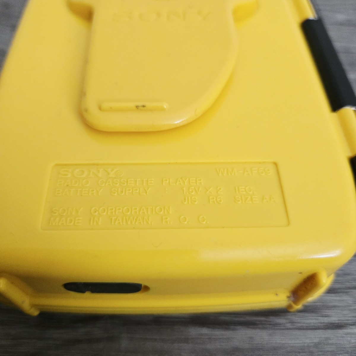 その他 SONY SPORTS - WM-AF59 Sony Sports Walkman WM-AF59 Yellow Auto Reverse AM/FM