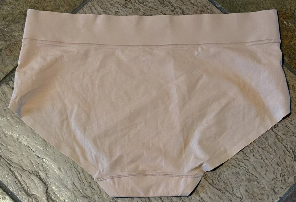 Wacoal 8/XL Beige AT EASE Seamless  Brief Panties #871308 NWT NEW - Image 4 of 4