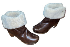 UGG Australia Lynnea Sheepskin Brown Leather Roll Down Clog Boot Women Sz 8