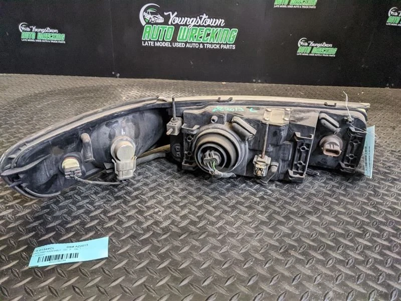 Driver Left Headlight Fits 01-02 LINCOLN & TOWN CAR 2239234 - Image 4 of 4