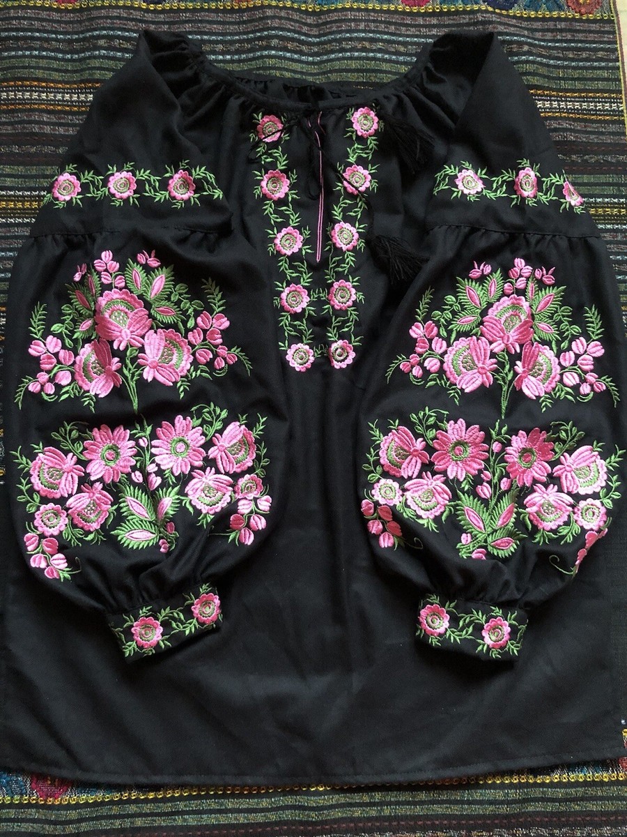GAPTUVALNYA UNITY EMBROIDERED BLOUSE (BLACK ORNAMENT)