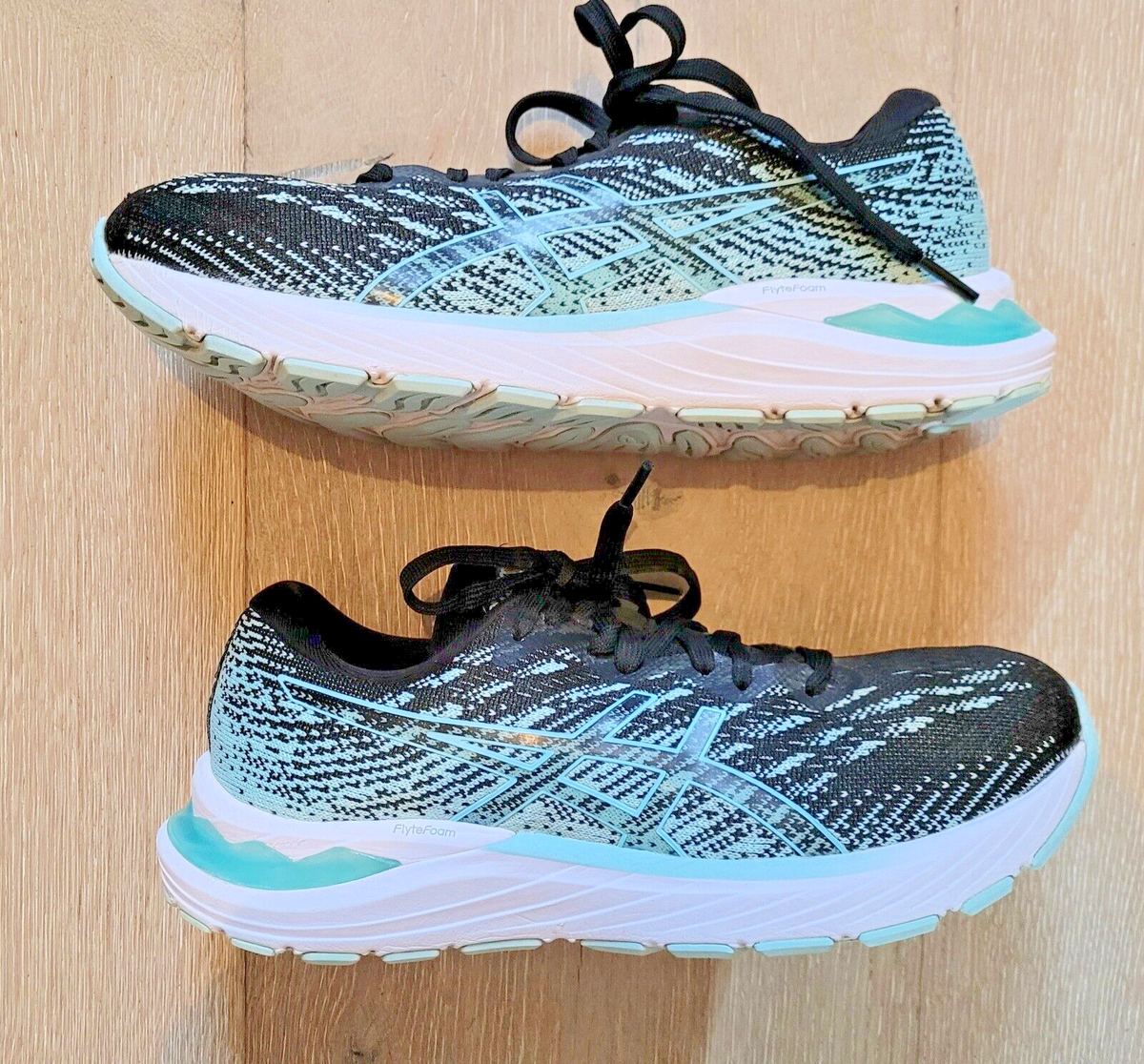 Ladies ASICS Gel stratus knit running shoes trainers size