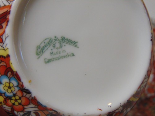 1945 EPIAG ROYAL CZECHOSLOVAKIA COFFEE POT, CREAMER, SUGAR, 3 CUPS,6 SAUCERS SET - Picture 12 of 21