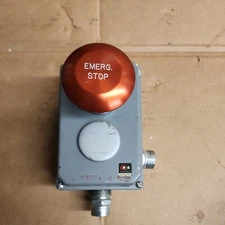 Eaton Cutler-Hammer Emergency Stop Button bOX HAZARDOUS LOCATION