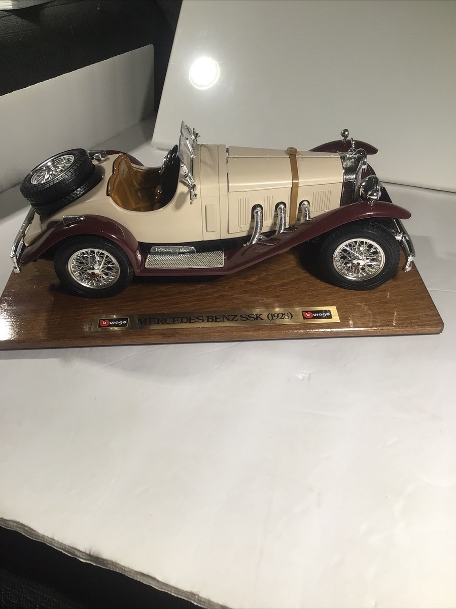 Burago 1/18 Scale Diecast # 3509 Mercedes Benz SSK 1928 Brown with