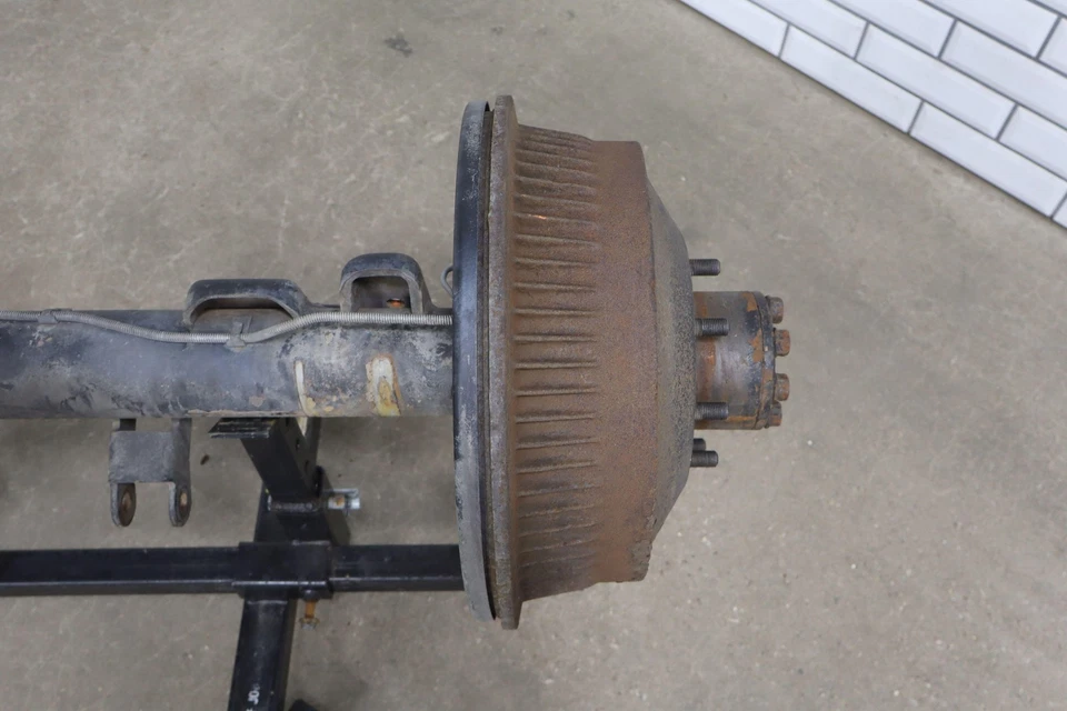 92-99 Chevy GMC Suburban 2500 4.10 Ratio GT5 Rear Axle Assembly OEM Lot Tested - Image 3 of 4