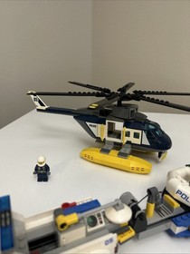LEGO City: Helicopter Pursuit (60067) And Police Patrol (60045) + Motorcycles