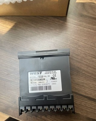 1PCS New WEST Temperature Controller P8100-1113002R