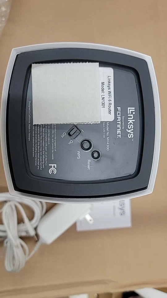 Linksys HomeWRK LN1301 Tri-band Wi-Fi 6 4.2Gbps MX4300 - White with ac/cat 5 - Image 3 of 3