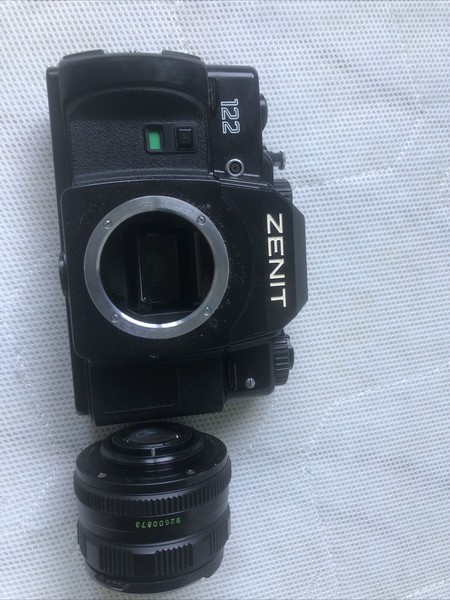 Cámara Analógica Zenit 122 con MC Helios-44M-7  58mm 1:2 M52 x 0,75