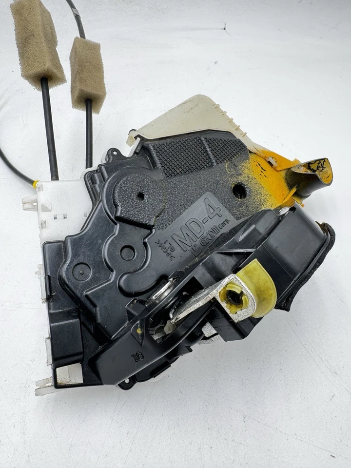 2014 TOYOTA YARIS P13 Verrou de Porte Avant Gauche MD4 1.5 OEM 30070892 Foto 4 de 4