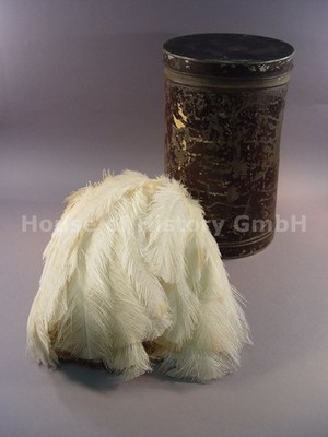 148628: Kingdom of Hanover White Vulture Feather Bush for Bipitz or Tschako