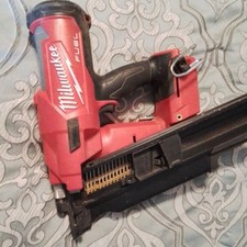 Milwaukee M18 FUEL 2744-20 Framing Nailer Cordless 18V Li-Ion Red---tool only