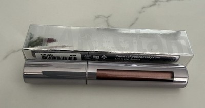 Patricia Hartmann Runway Rogue Long Wear Shimmer Liquid Lipstick Soft Light