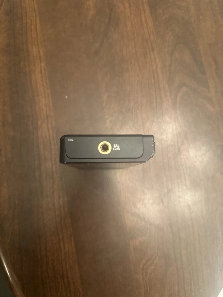 Cayin N6MK2 Hi-Res Digital Audio Player W/ E02 Amp And 256gb Memory Card - Image 3 of 4