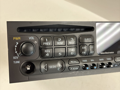 Delco AM/FM Radio w/ CD Player 15766343 | 16210475 | 0842582100002