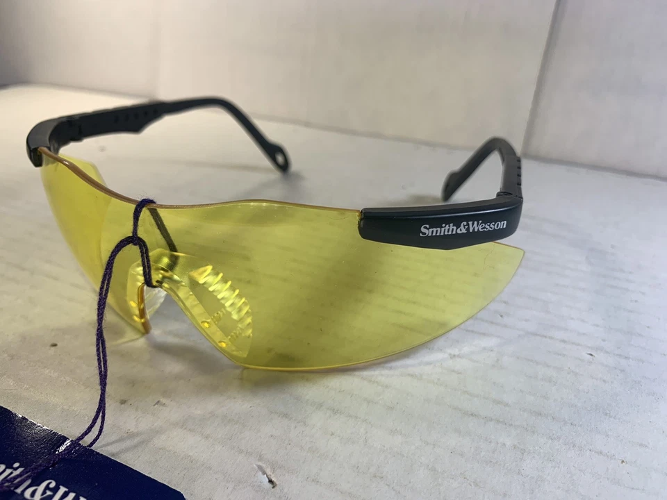 NEW Smith and Wesson Safety Yellow Lens Glasses Z87 Mini Magnum ANSI With Tags - Image 2 of 4
