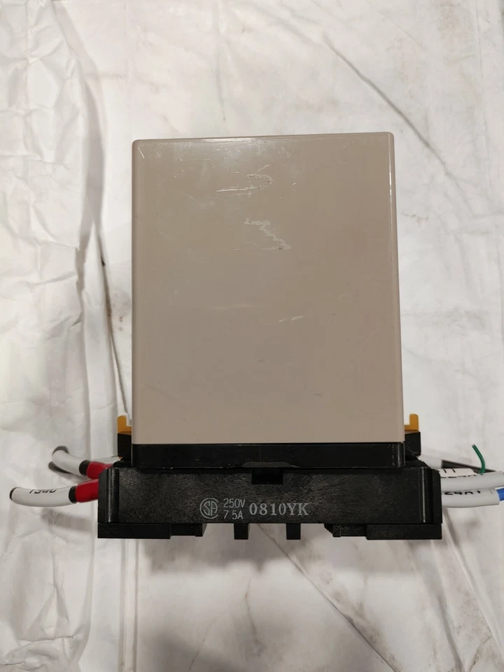 K2CU-P4A-A Omron 100/200VAC 50/60HZ 5A AC Heater Fault Detector - Free Shipping - Image 2 of 3